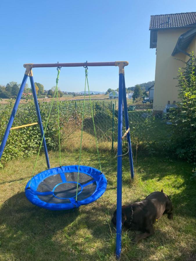 Grosszuegige Ferienwohnung Am Stadtrand Von Fulda Esterno foto